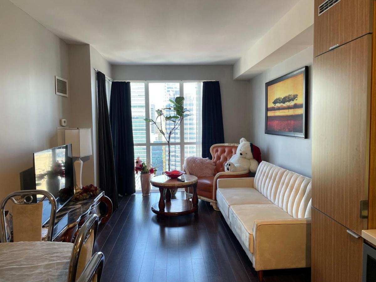 Luxury Condo With Cn Tower View Торонто Екстер'єр фото