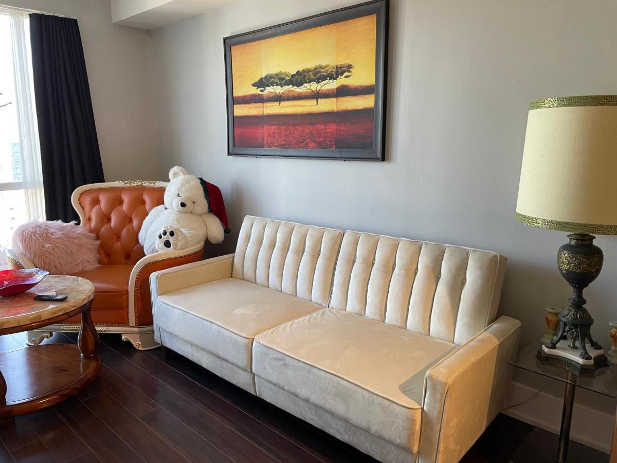 Luxury Condo With Cn Tower View Торонто Екстер'єр фото